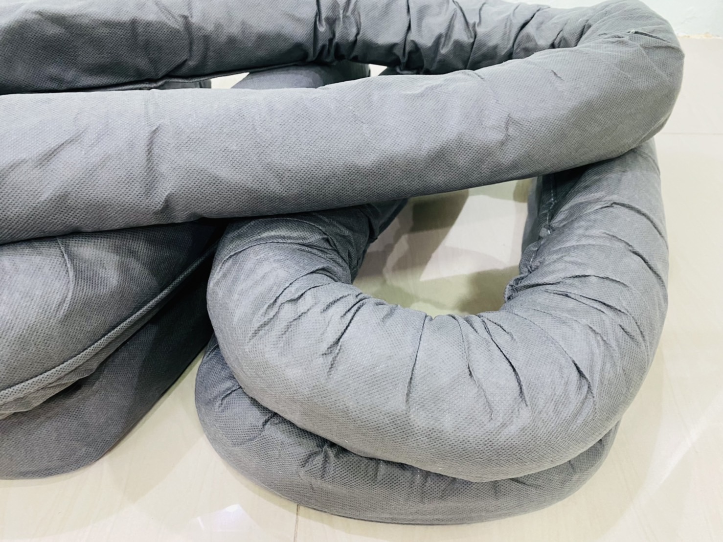 บูมดูดซับน้ำมันและสารเคมี Universal Absorbent Socks