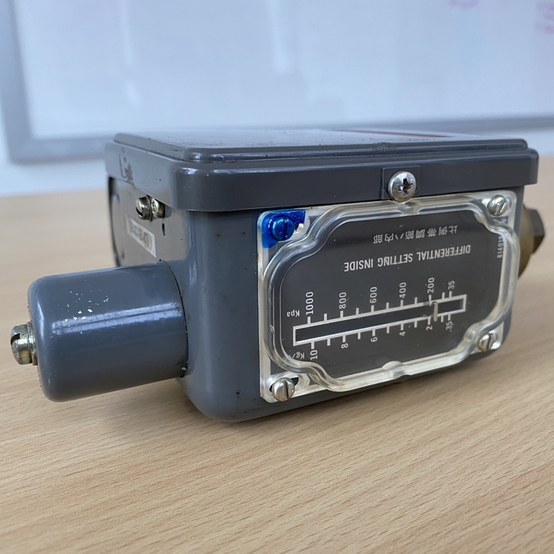 Pressure Controller – YAMATAKE HONEYWELL รุ่น L91B 1316
