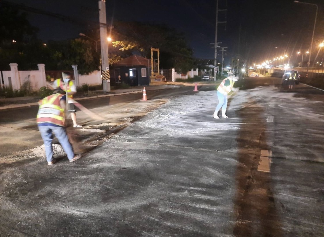 ผงดูดซับน้ำมันและสารเคมี แบบถุง 20 กก.