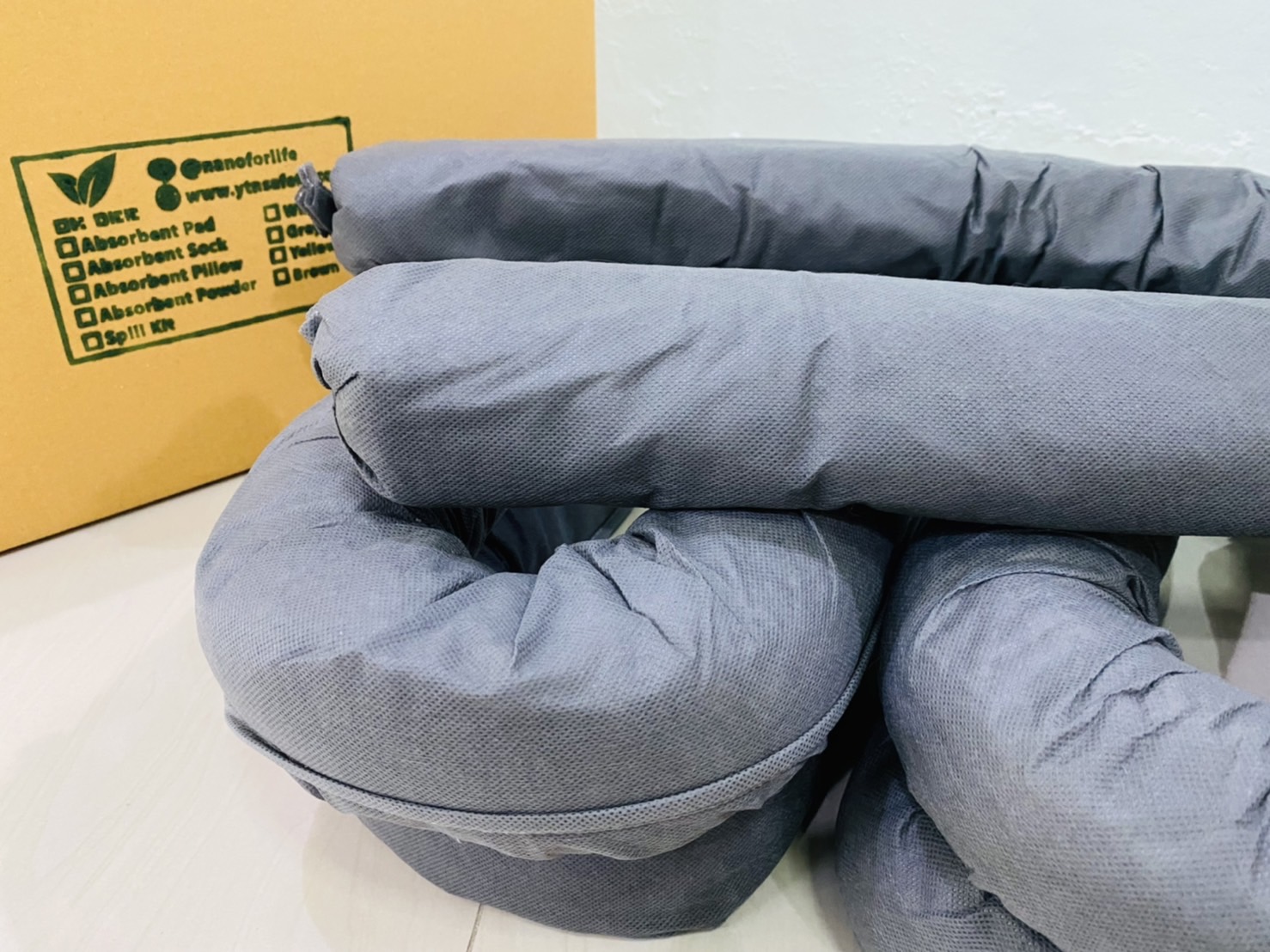 บูมดูดซับน้ำมันและสารเคมี Universal Absorbent Socks