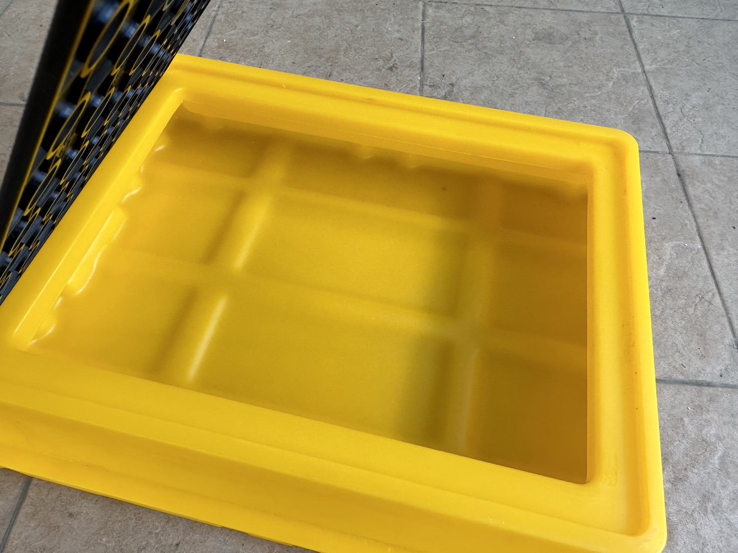 Spill Pallet พาเลทรองสารเคมี