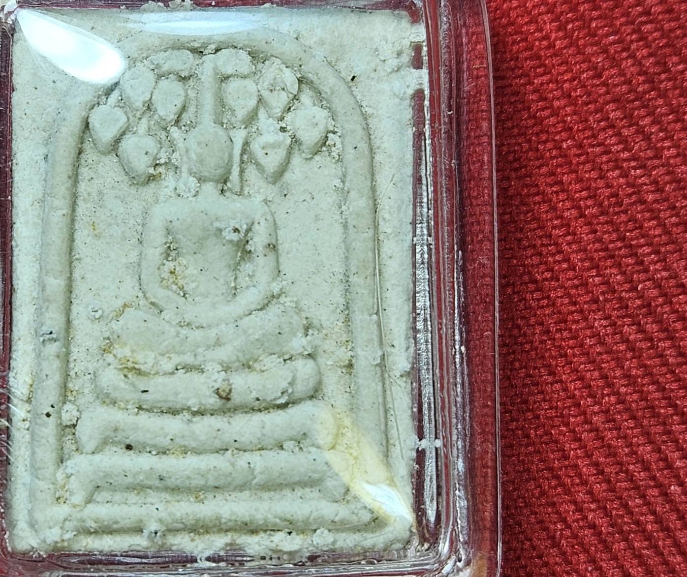 * "พระสมเด็จคะแนนปรกโพธิ์เกศา "รุ่นแรก" หลวงปู่เรือง อาภัสสะโร วัดเขาสามยอด อ.เมือง จ.ลพบุรี ปี พ.ศ. 2539..! (สภาพสวยสมบูรณ์ดั้งเดิม...สวยมากๆ...สวยเดิมๆ...ไม่ผ่านการใช้...ประสบการณ์ ลือเลื่อง เยี่ยมสุดๆ...หายากมาก..!)