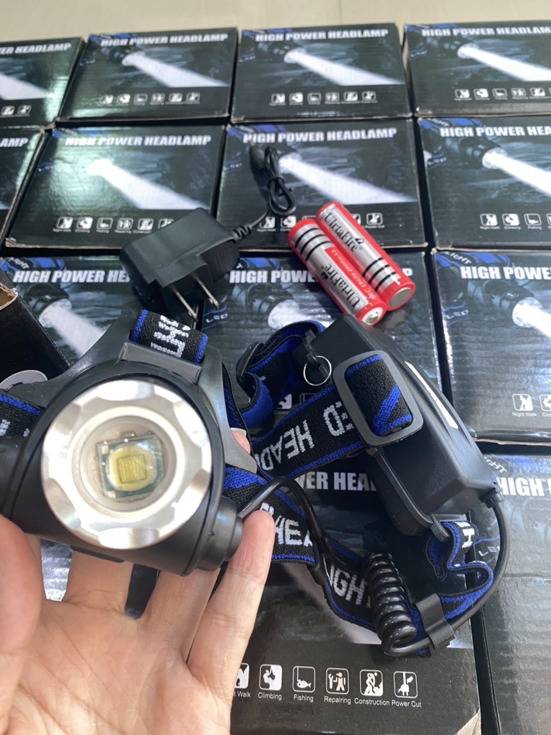 ไฟฉายคาดศรีษะ LED แสงสีขาว ซูมได้ ชาร์จไฟได้ในตัว