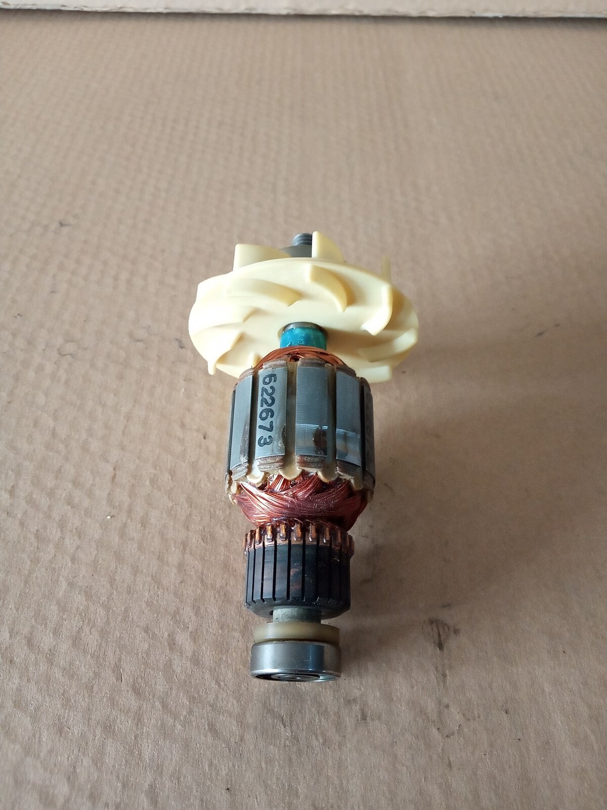 ทุ่น เครื่องขัดกระดาษทราย MAKITA รุ่น 9045N (ญี่ปุ่นแท้)