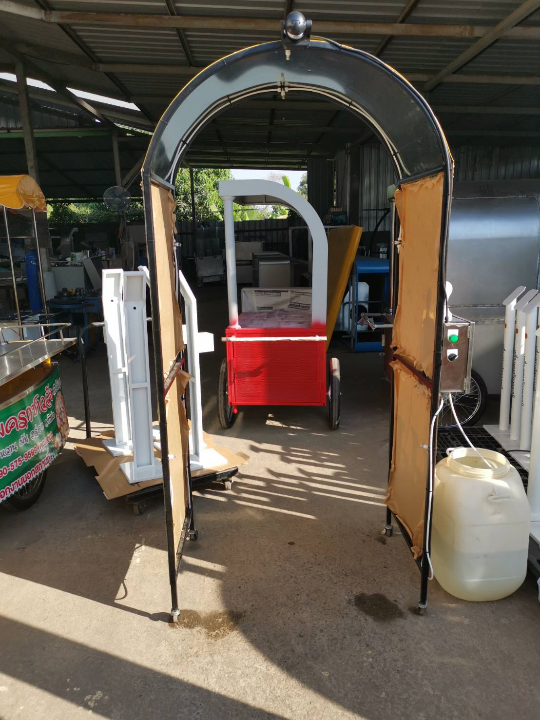 อุโมงค์พ่นฆ่าเชื้อโรคเคลื่อนย้ายได้ โครงสร้างเหล็กหุ้มอคริลิค