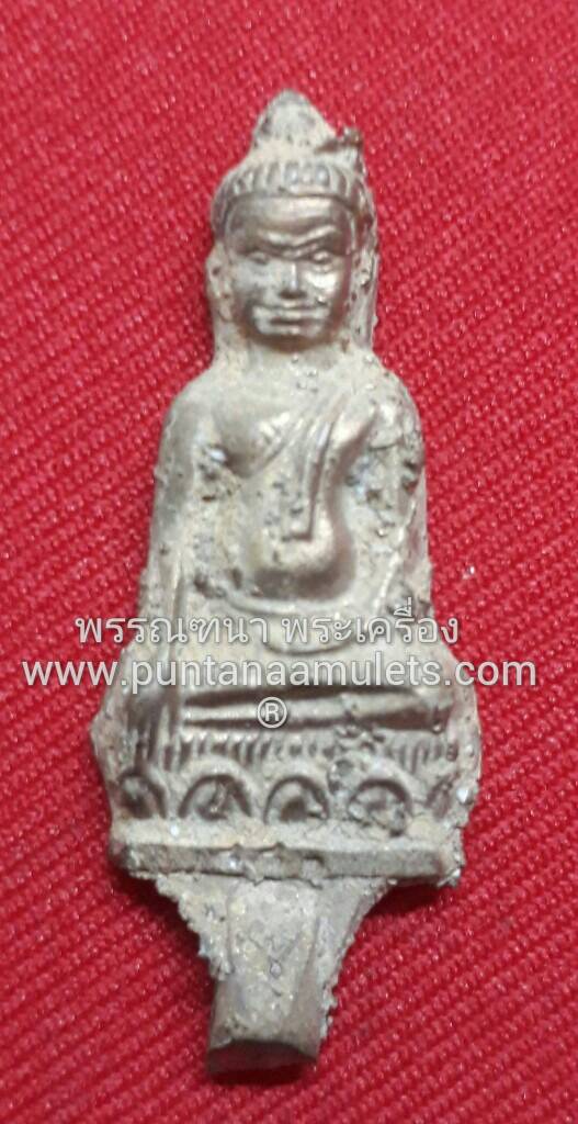 พระหูยาน เนื้อนวโลหะขอมโบราณพันปี..หลวงปู่กาหลง เขี้ยวแก้ว (พิมพ์เล็ก)