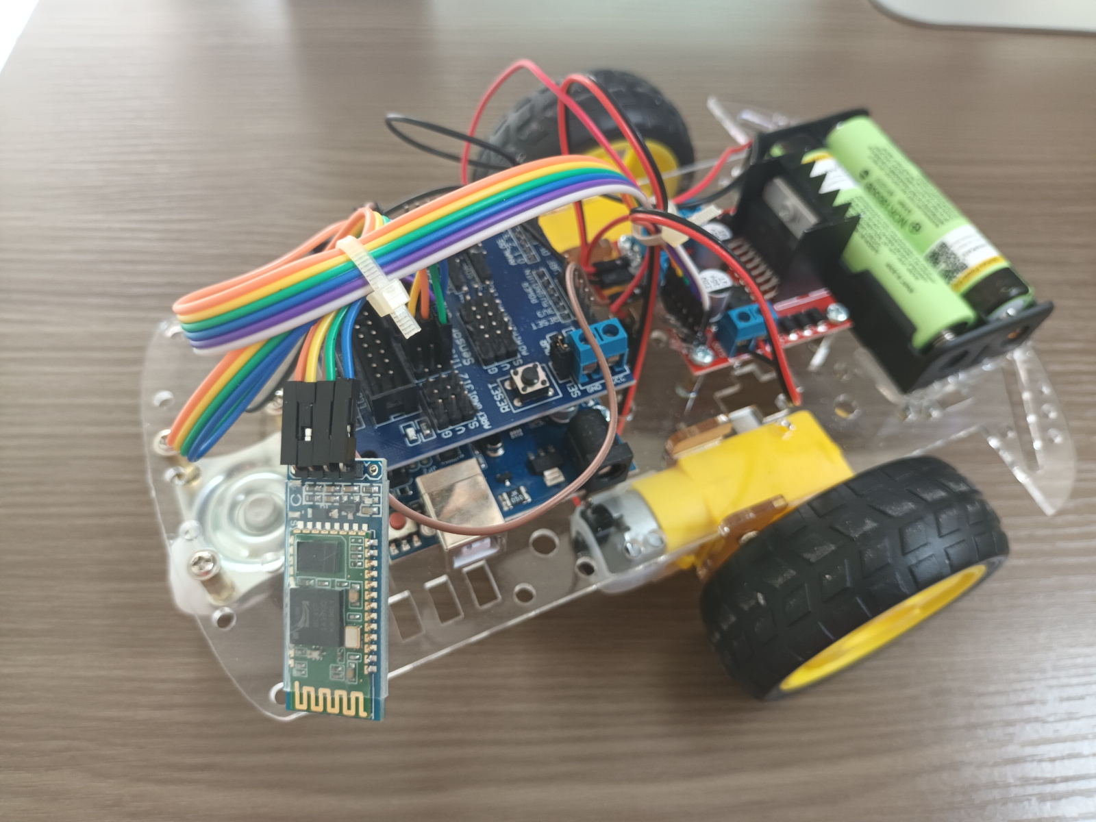 ชุดคิท หุ่นยนต์ Arduino บังคับ ด้วยแอพ บลูทูธ (Bluetooth)