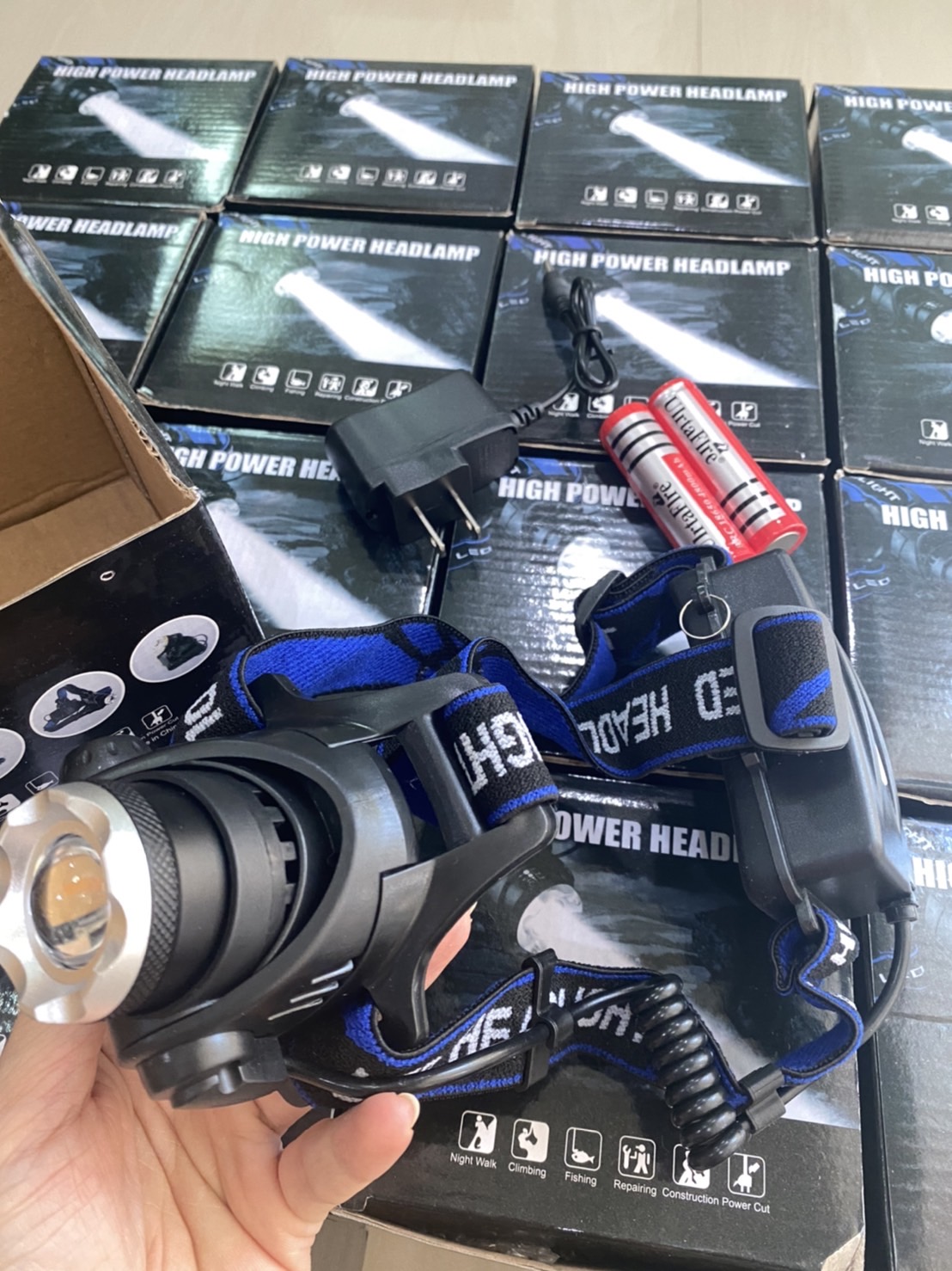 ไฟฉายคาดศรีษะ LED แสงสีขาว ซูมได้ ชาร์จไฟได้ในตัว