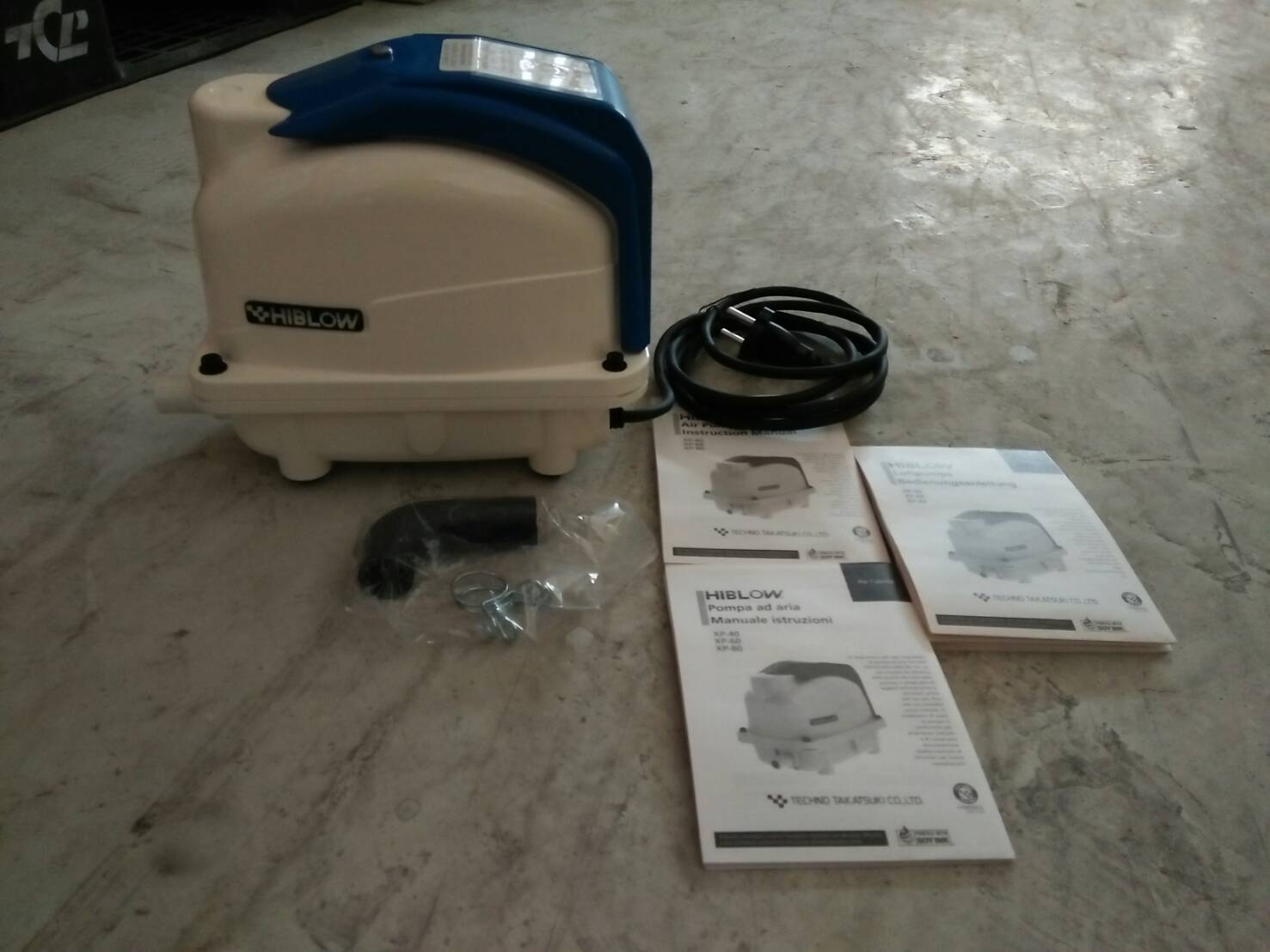 ปั้มเติมอากาศ HIBLOW รุ่น XP series