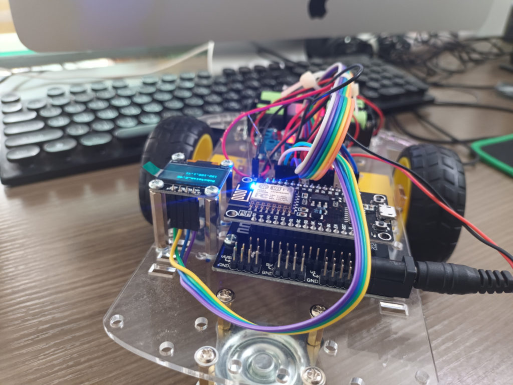 ชุดคิท หุ่นยนต์ ESP8266 V3 บังคับด้วยแอพ WIFI