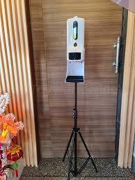 เครื่องวัดอุณหภูมิอัตโนมัติ พร้อมที่จ่ายแอลกอฮอล์ชนิดน้ำ