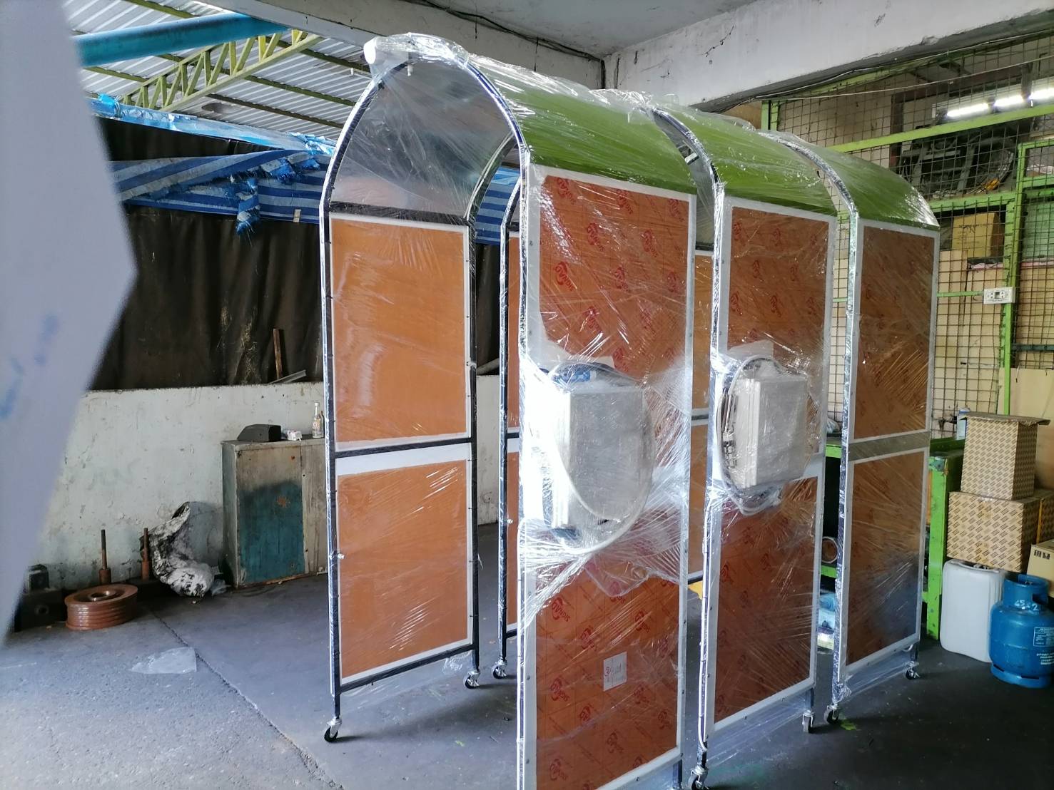 อุโมงค์พ่นฆ่าเชื้อโรคเคลื่อนย้ายได้ โครงสร้างเหล็กหุ้มอคริลิค