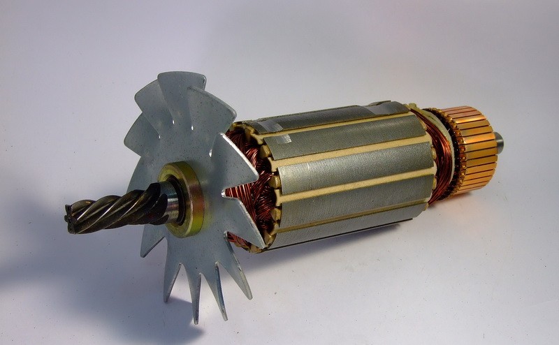 ทุ่น เครื่องตัดเหล็ก (แท่นตัดไฟเบอร์) "MAKITA" รุ่น 2416S (ญี่ปุ่นแท้)