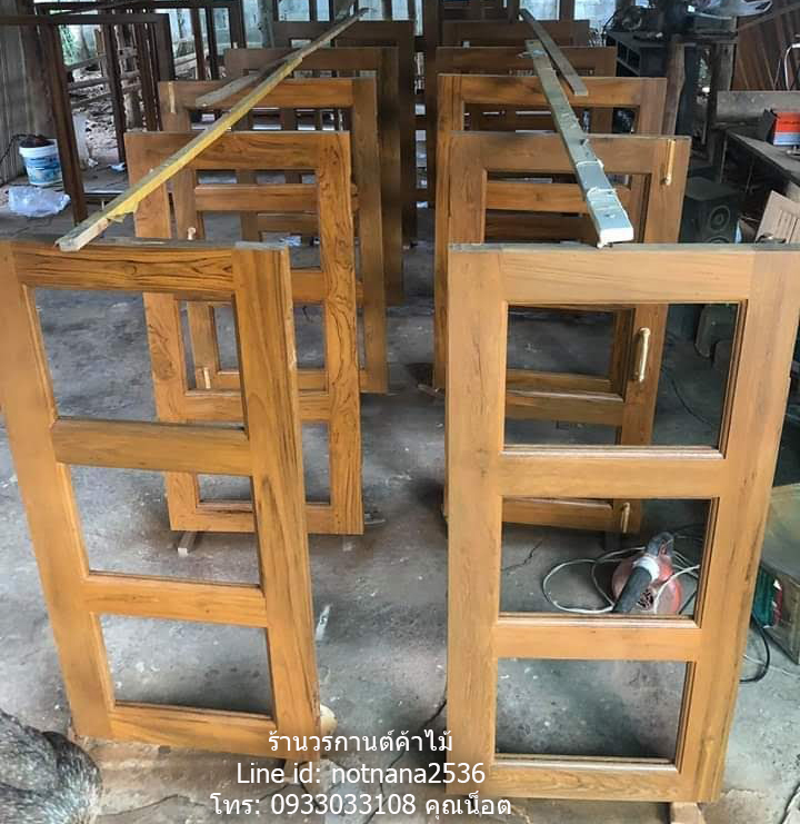 หน้าต่างไม้สักช่องกระจกเกรดA,B รหัสD029