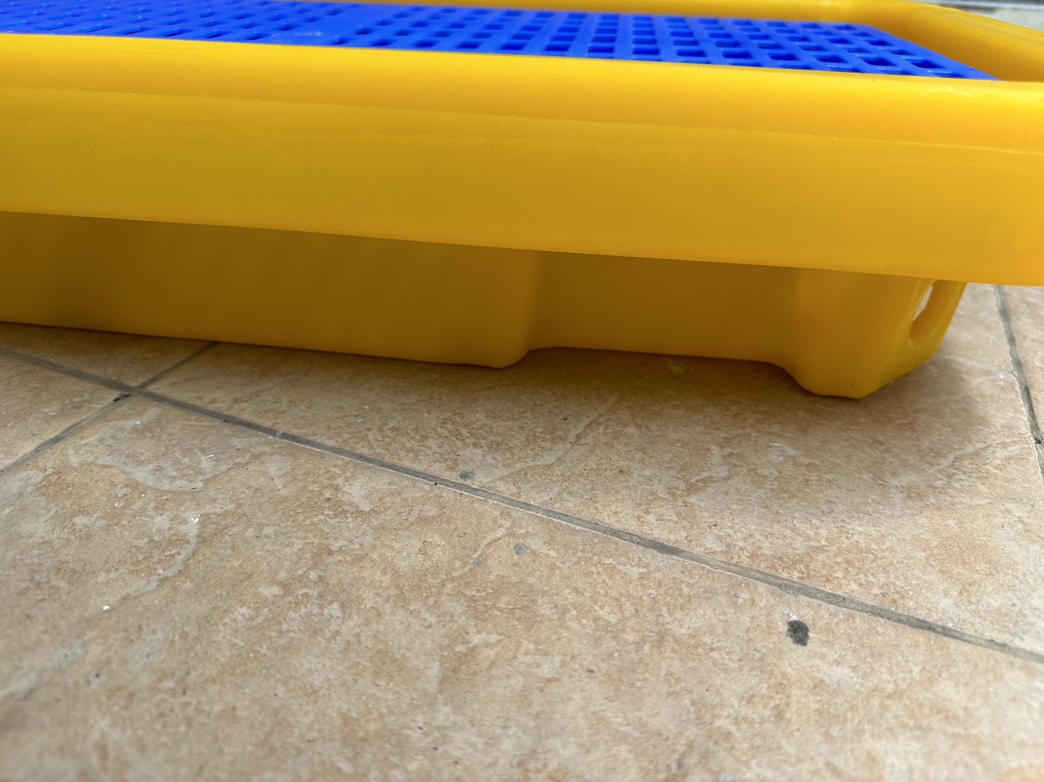 Spill Pallet พาเลทรองสารเคมี