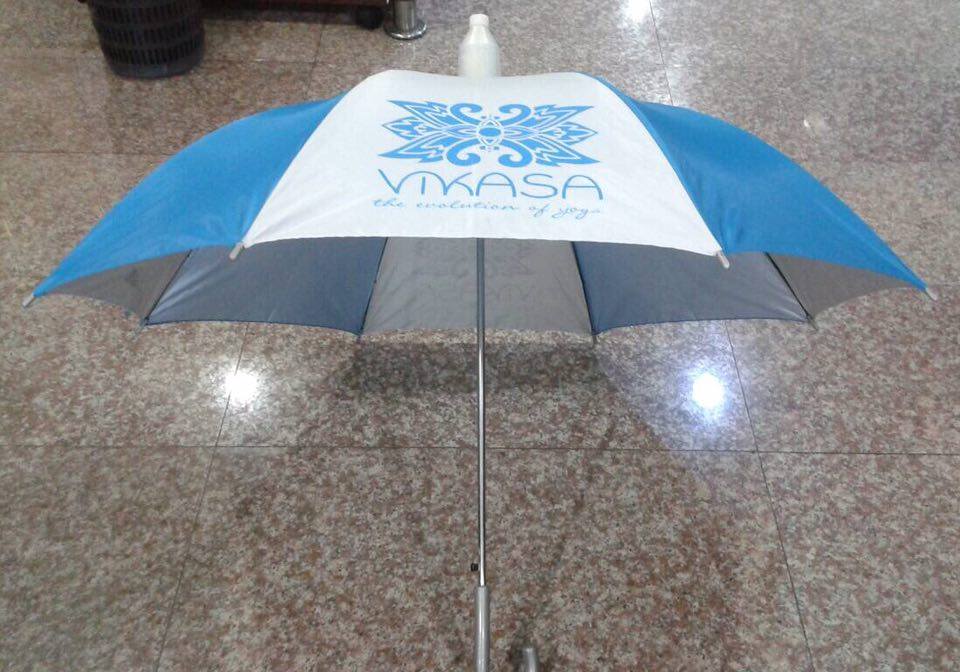ร่มปลอกถ้วย 24 นิ้ว ผ้าร่มเคลือบยูวี โครงโลหะ ออโต้เปิด ด้ามจับงอ สกรีนโลโก้