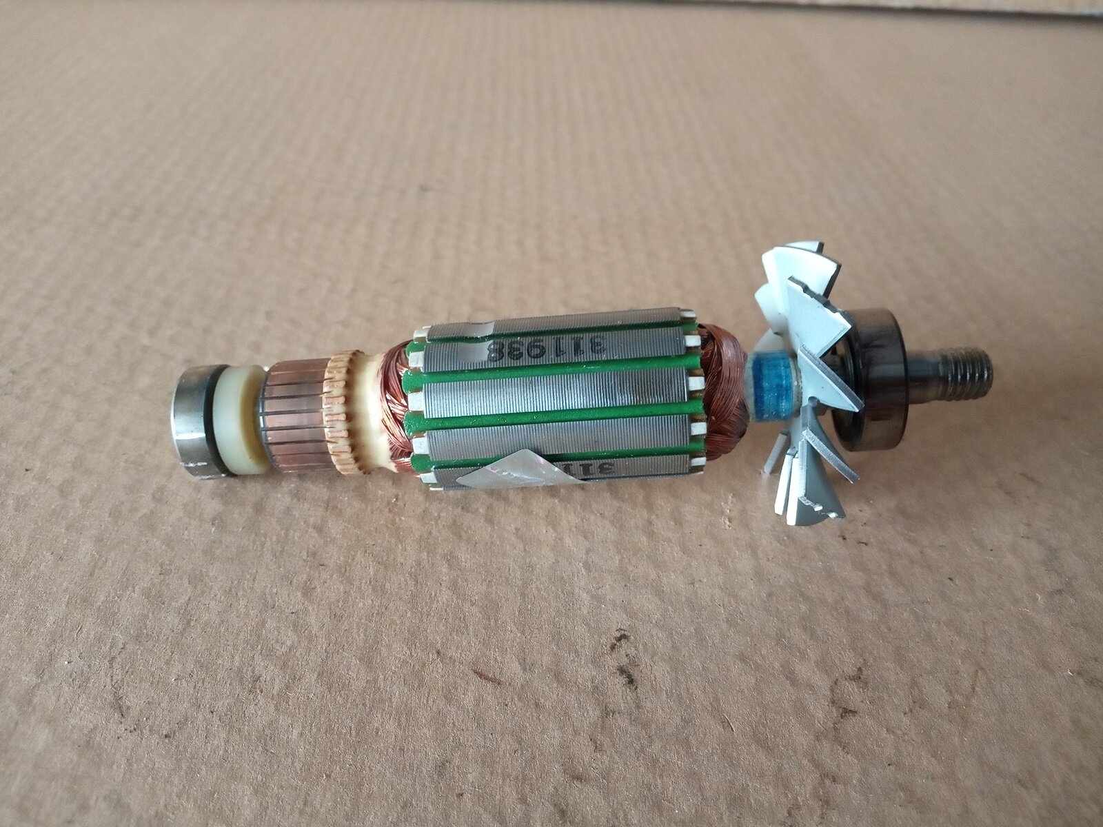 ทุ่น กบไฟฟ้า MAKITA รุ่น 1900B / 1901 / 1902 (ญี่ปุ่นแท้)