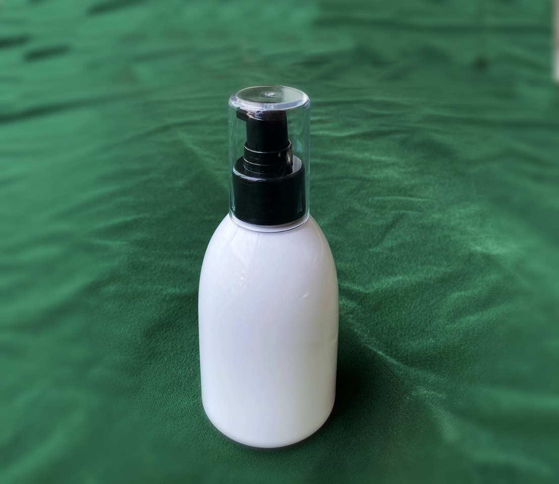 ขวดสเปรย์ สีขาว 150 ml