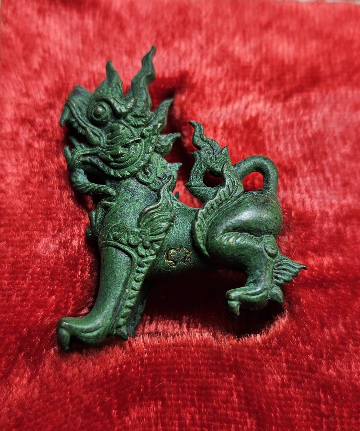 * "พญาสิงห์หลวง มหาอำนาจ วาสนา บารมี "ชุดกรรมการ" (1 ชุด มี 3 พญาสิงห์หลวง) วัดศรีมุงเมือง ต.ลวงเหนือ อ.ดอยสะเก็ด จ.เชียงใหม่ 11 มิถุนายน พ.ศ. 2557..! "ชุดกรรมการ" (1 ชุด มี 3 พญาสิงห์หลวง) ประกอบด้วย "เนื้อสัมฤทธิ์เขียว,เนื้