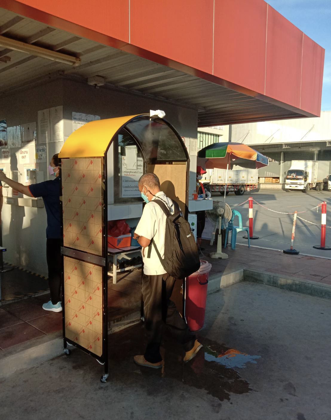 อุโมงค์พ่นฆ่าเชื้อโรคเคลื่อนย้ายได้ โครงสร้างเหล็กหุ้มอคริลิค