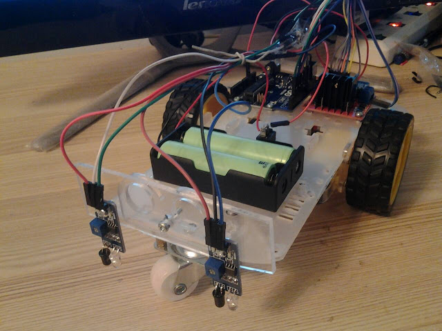 ชุดคิท หุ่นยนต์เดินตามเส้น 2 เซ็นเซอร์ Arduino 2WD
