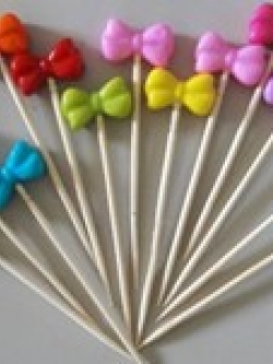 ไม้จิ้มหัวลูกปัดลายโบว์สีสด