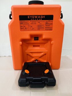 อ่างล้างตาฉุกเฉิน ชนิดเคลื่อนย้ายได้