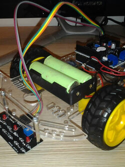 ชุดคิท หุ่นยนต์เดินตามเส้น 3 เซ็นเซอร์ Arduino L298P