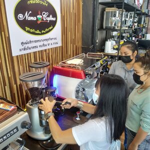 มีสอนกันทุกเดือน หลักสูตรการสอนชงกาแฟของ #ร้านนานาคาเฟ่นะ